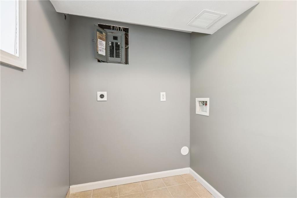 5601 NE San Rafael Drive — photo 23