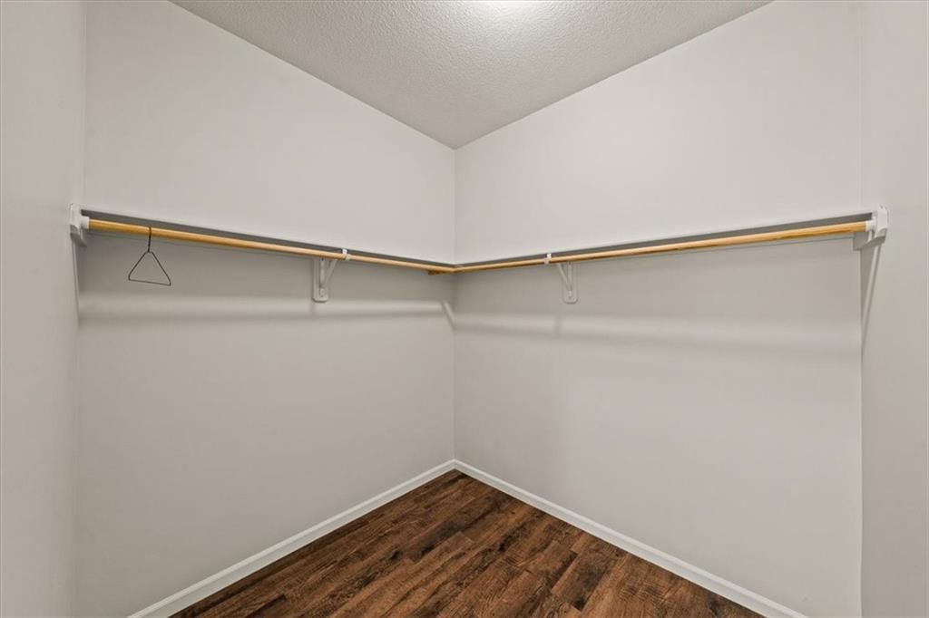 21814 Franklin Street — photo 17