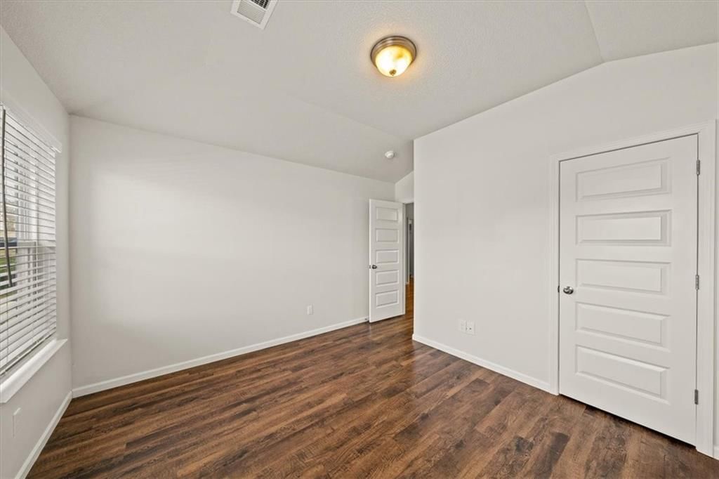 21814 Franklin Street — photo 22