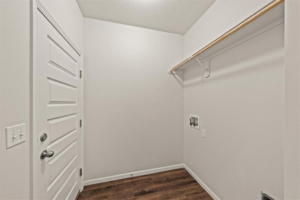 21814 Franklin Street — photo 23