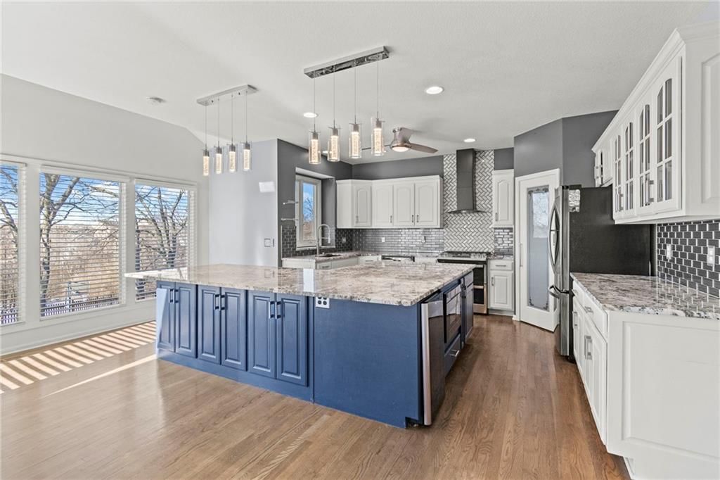 9708 N Laurel Avenue — photo 11