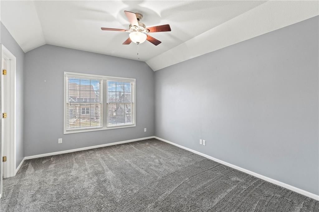 9708 N Laurel Avenue — photo 23