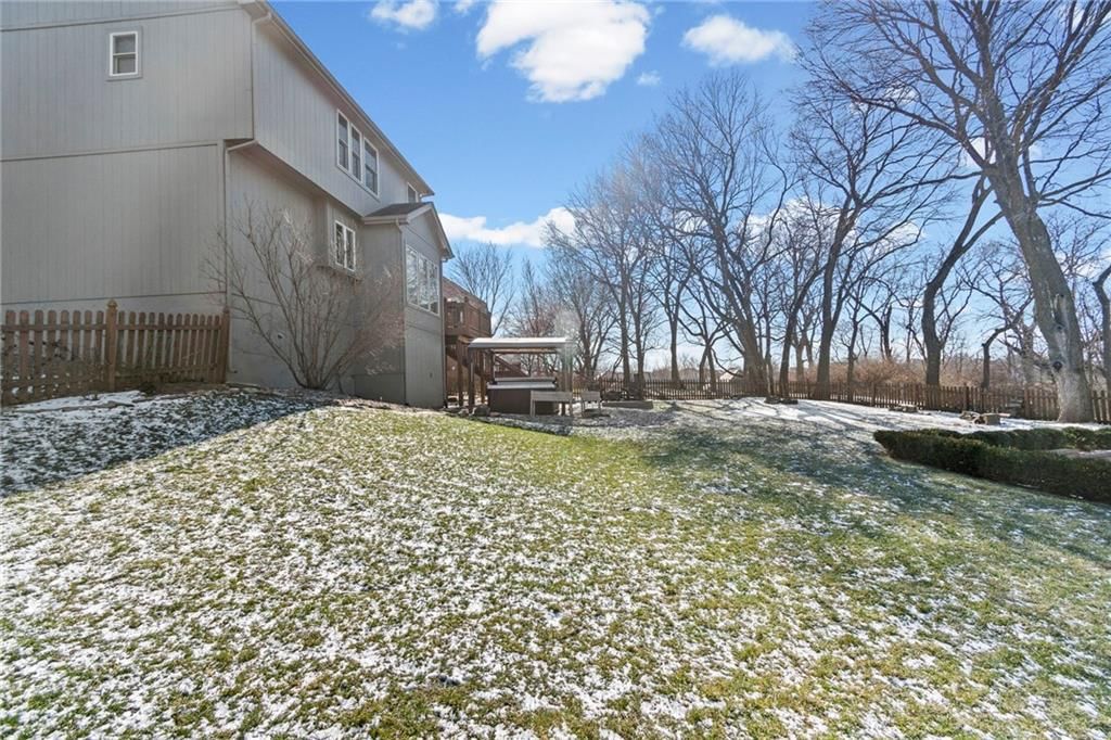 9708 N Laurel Avenue — photo 43