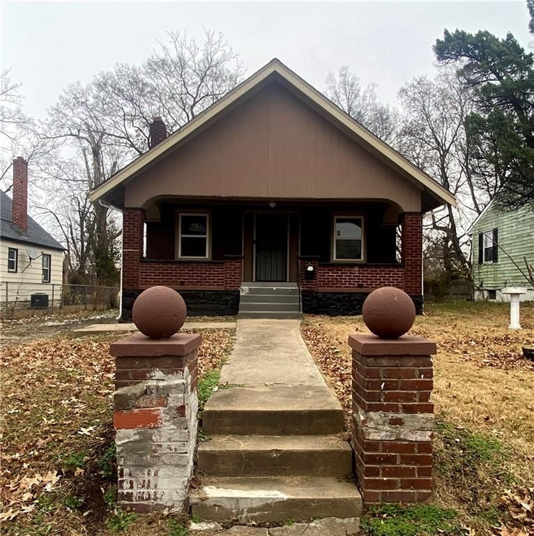 6139 S Benton Avenue, Kansas City, MO