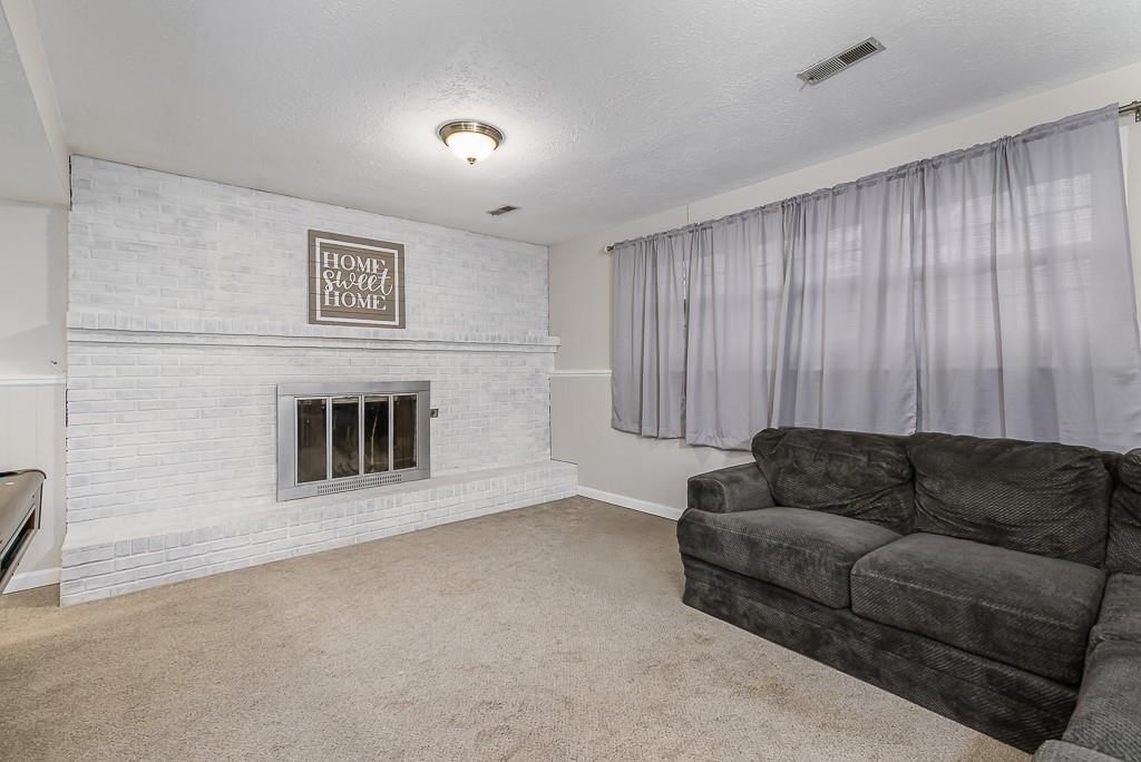 2404 Brush Creek Drive — photo 13