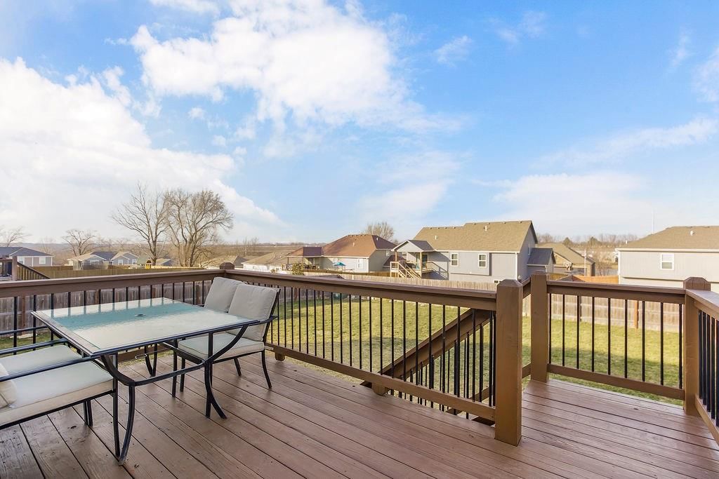 507 Tall Grass Drive — photo 26