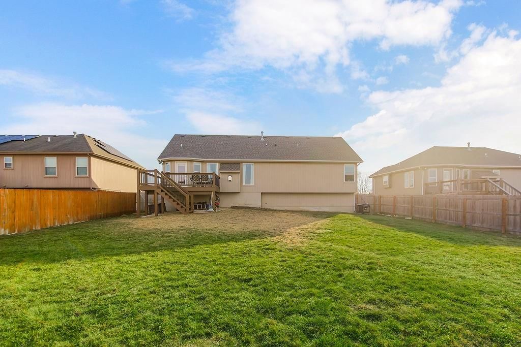 507 Tall Grass Drive — photo 29