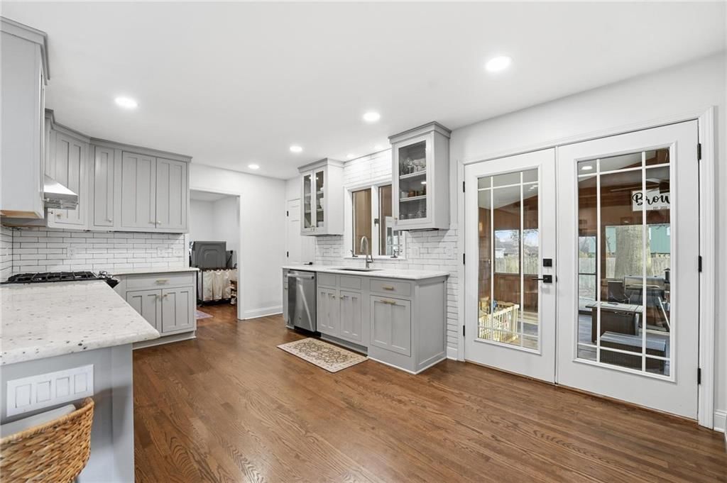 9930 Floyd Street — photo 16