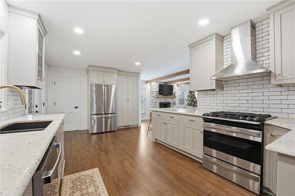 9930 Floyd Street — photo 17