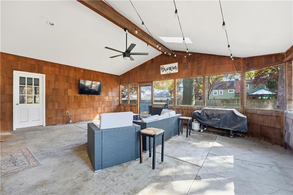 9930 Floyd Street — photo 37