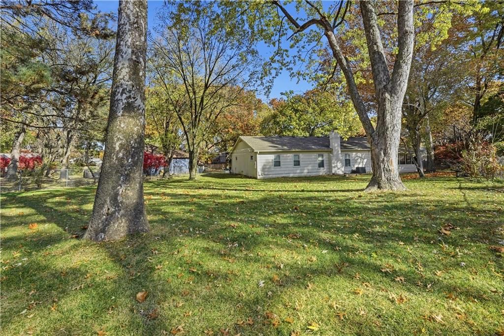 9930 Floyd Street — photo 42