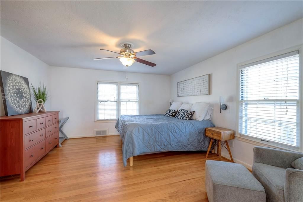 4514 W 54th Terrace — photo 25