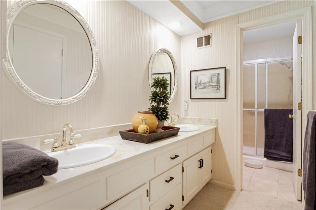 2200 W 121st Street — photo 32