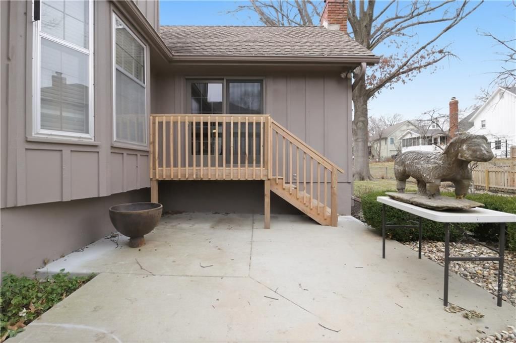 2200 W 121st Street — photo 38