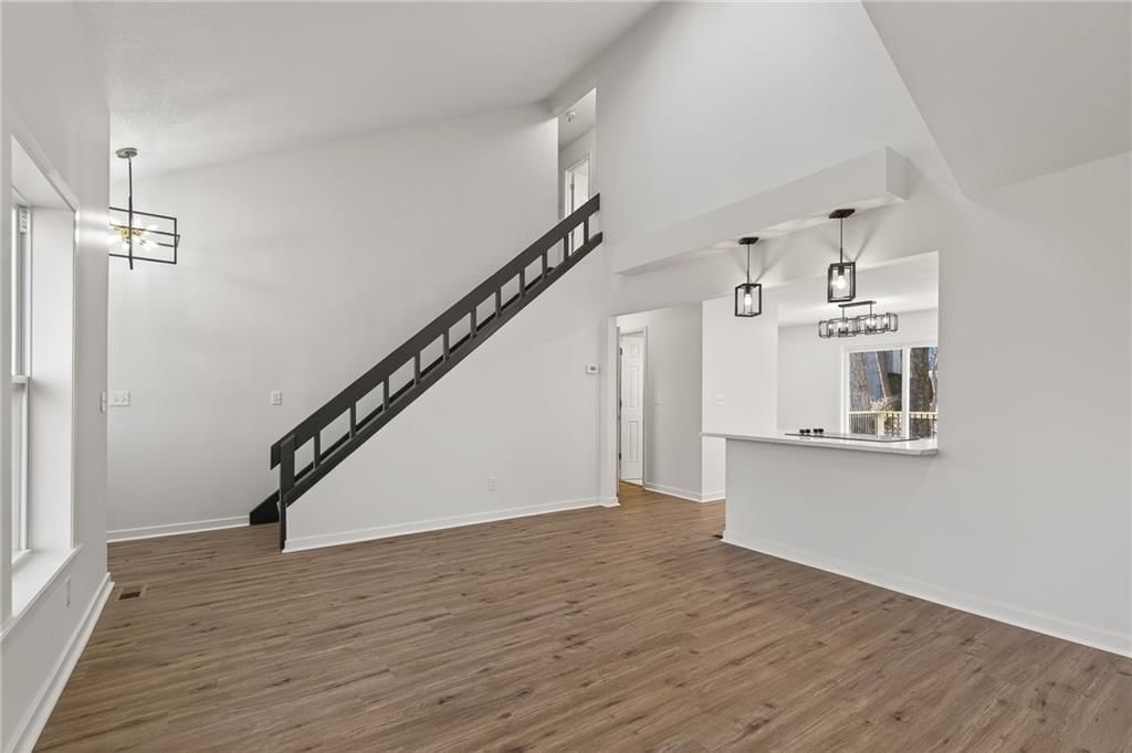 8528 N Virginia Avenue — photo 5