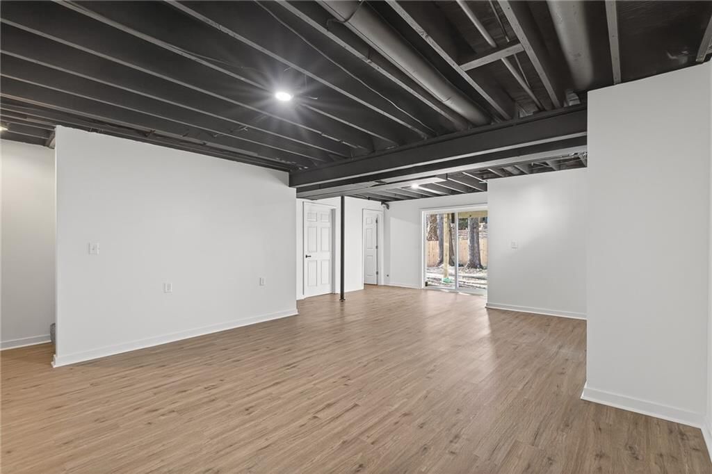 8528 N Virginia Avenue — photo 27