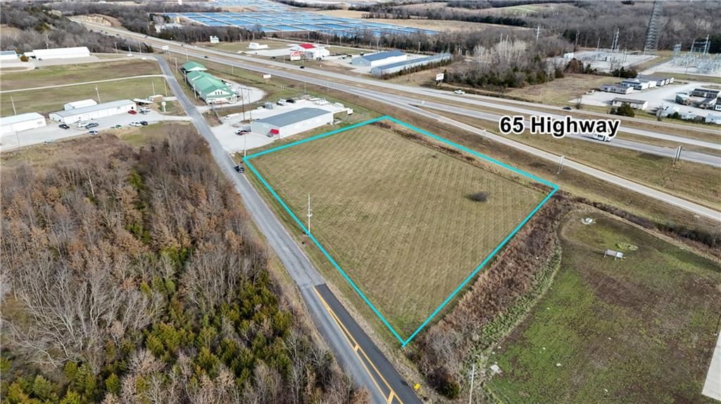 3 Acres Commercial Avenue — photo 2