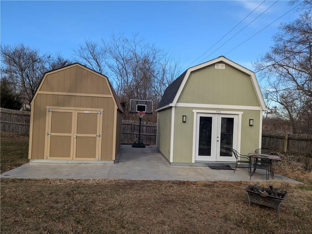 15601 White Drive — photo 22
