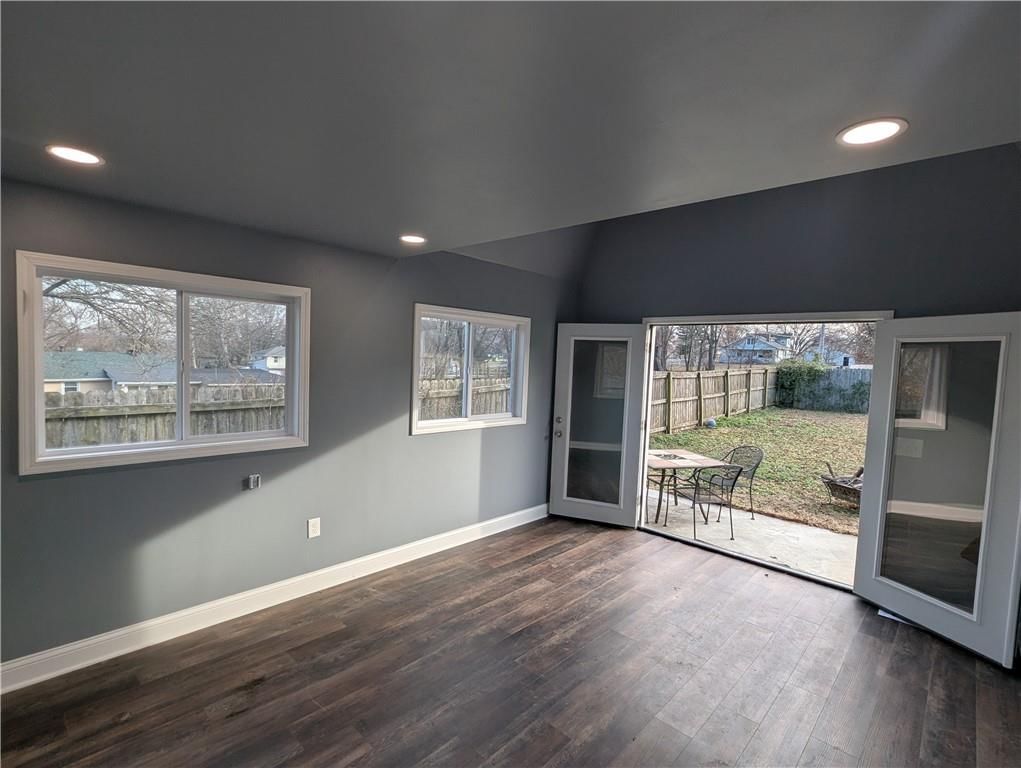 15601 White Drive — photo 26