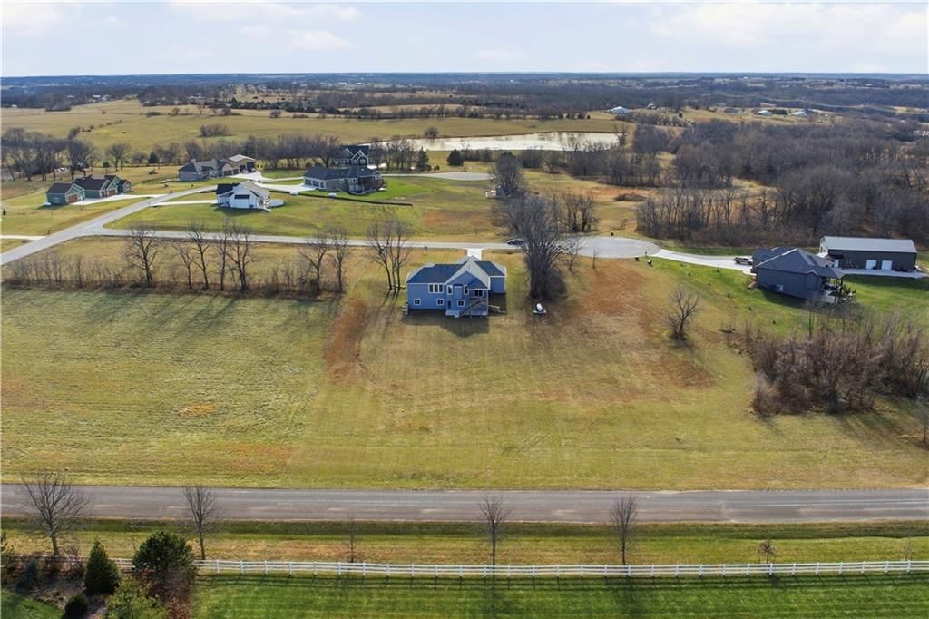 17860 Clearview Drive — photo 4