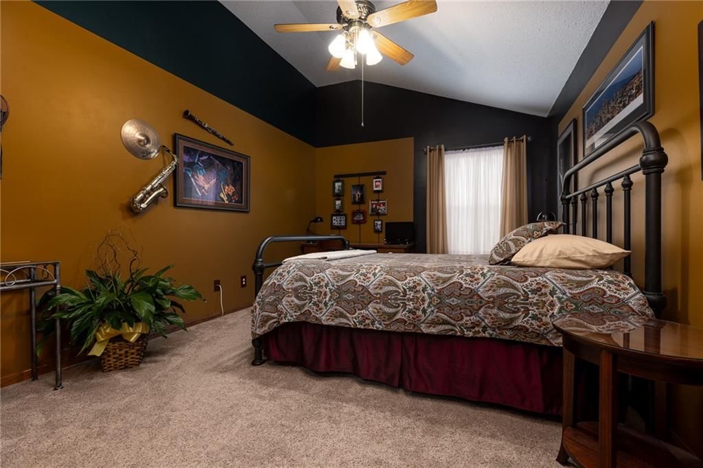 1836 Chickadee Drive — photo 25
