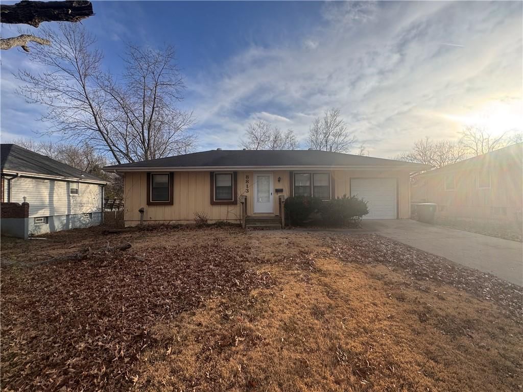 8813 E 111th Street, Kansas City, MO