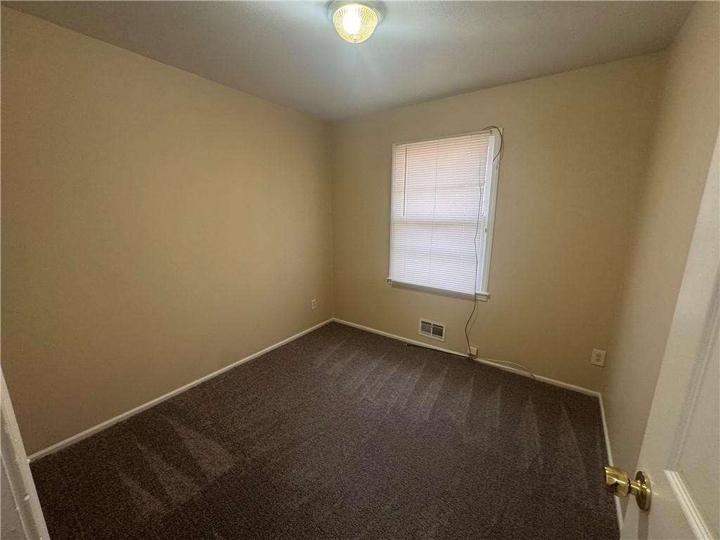 8813 E 111th Street — photo 10