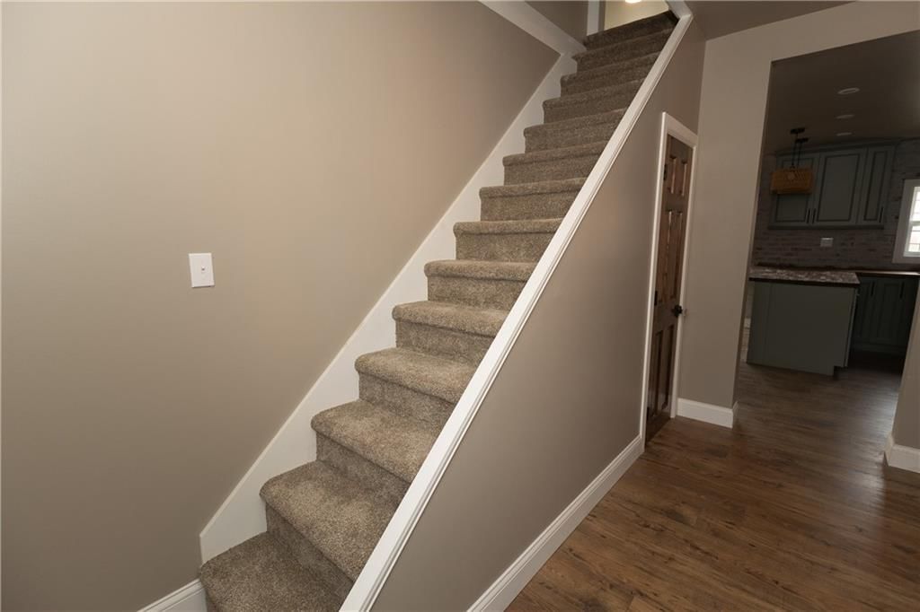 901 E 4th Street — photo 27
