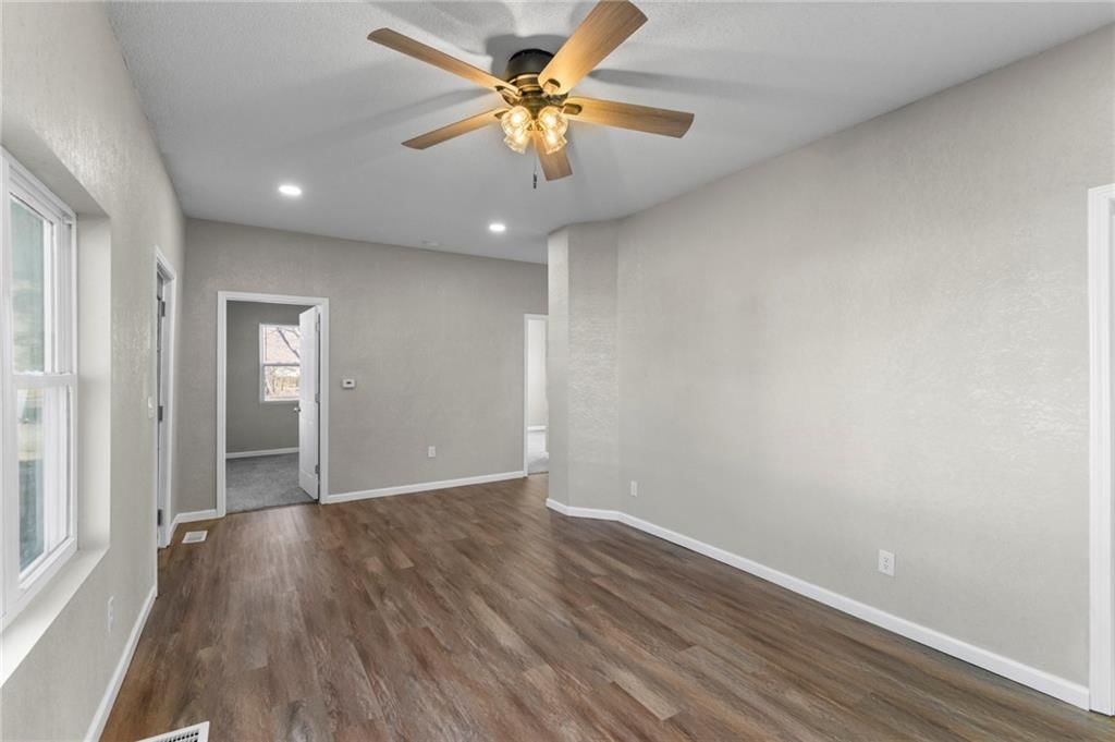 6802 Binswanger Street — photo 10