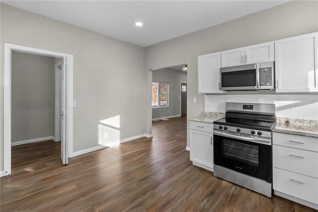 6802 Binswanger Street — photo 28