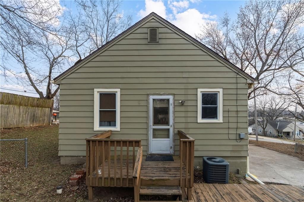 514 NE 41st Street — photo 11