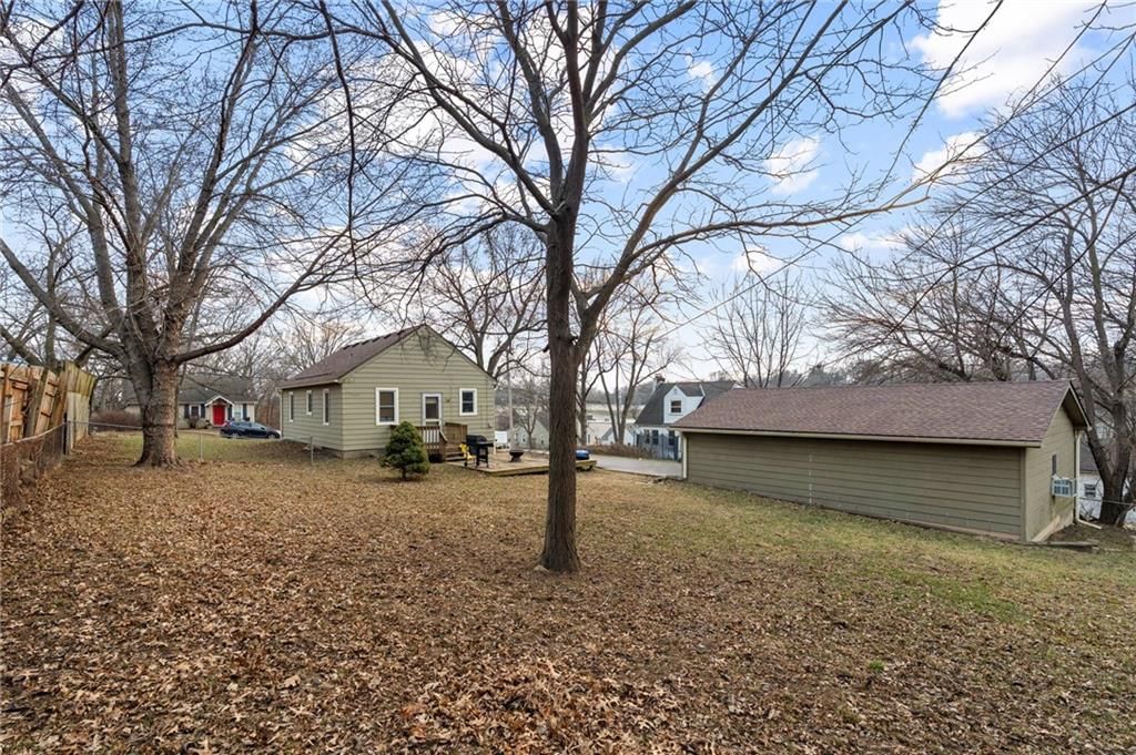 514 NE 41st Street — photo 13