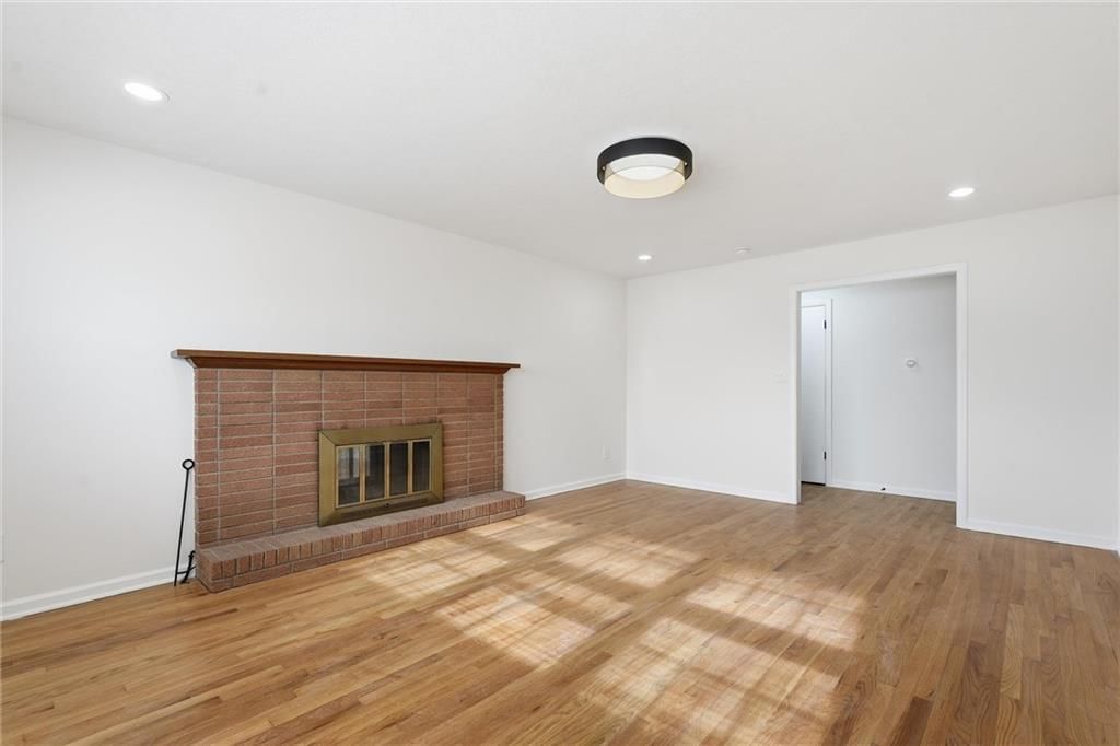 9809 E 82nd Terrace — photo 7