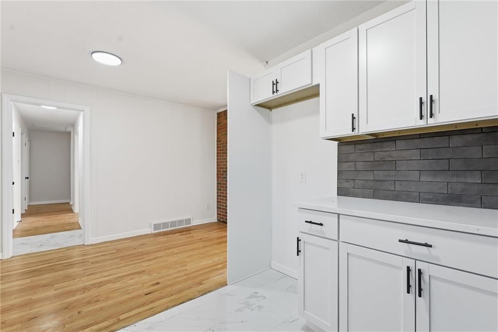 9809 E 82nd Terrace — photo 8