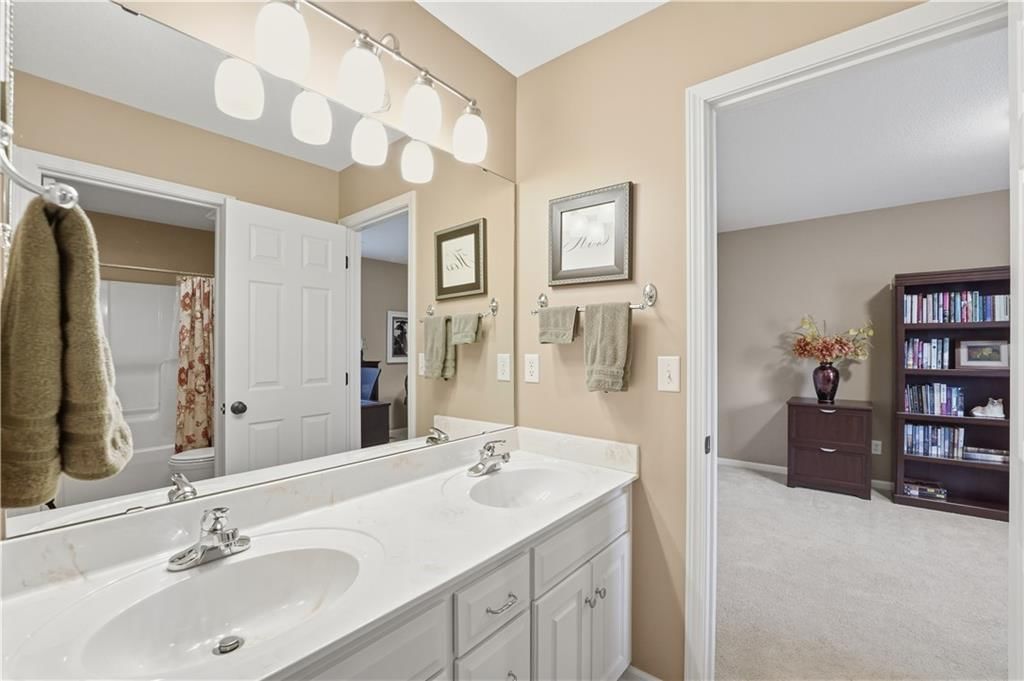 10229 N Avalon Avenue — photo 33