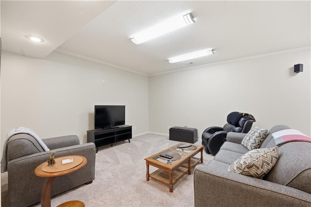 10229 N Avalon Avenue — photo 45