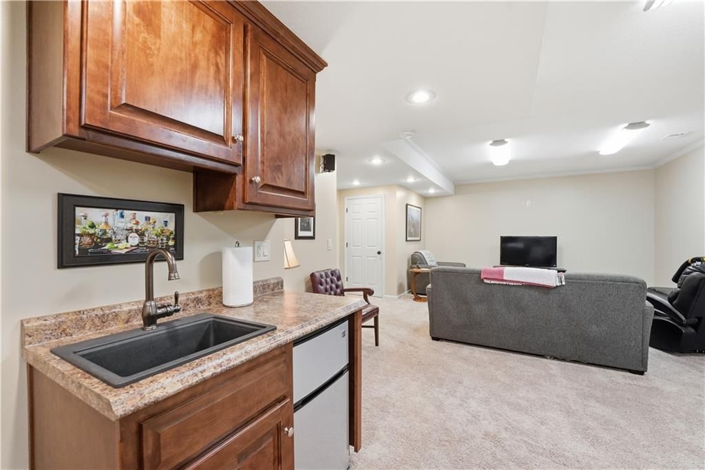 10229 N Avalon Avenue — photo 49