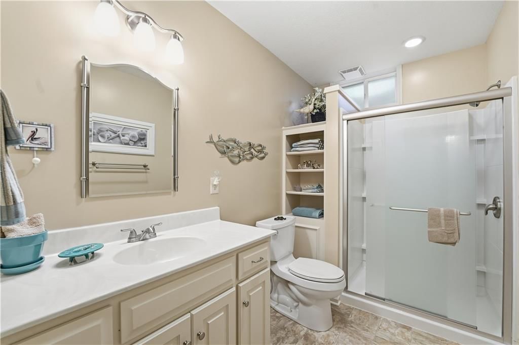 10229 N Avalon Avenue — photo 55