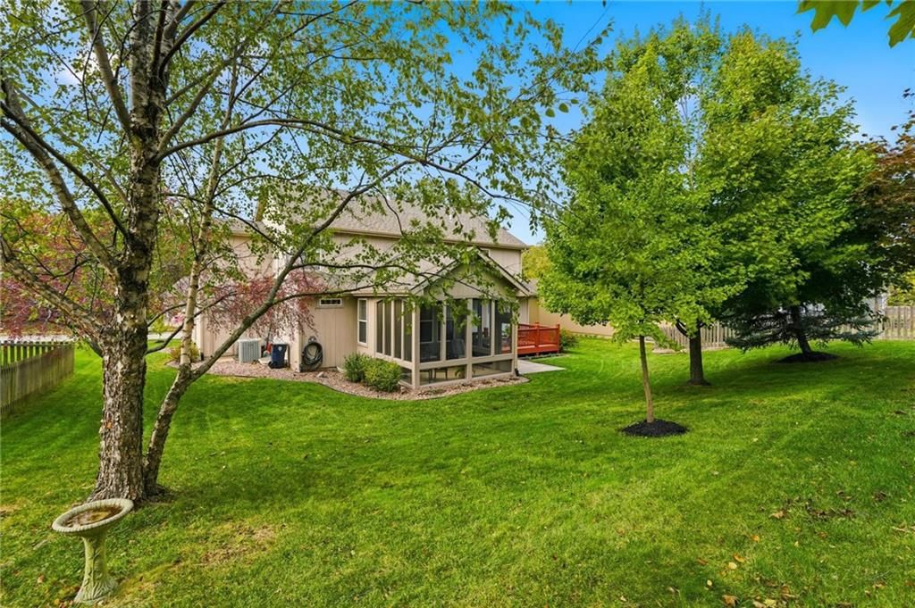 10229 N Avalon Avenue — photo 59