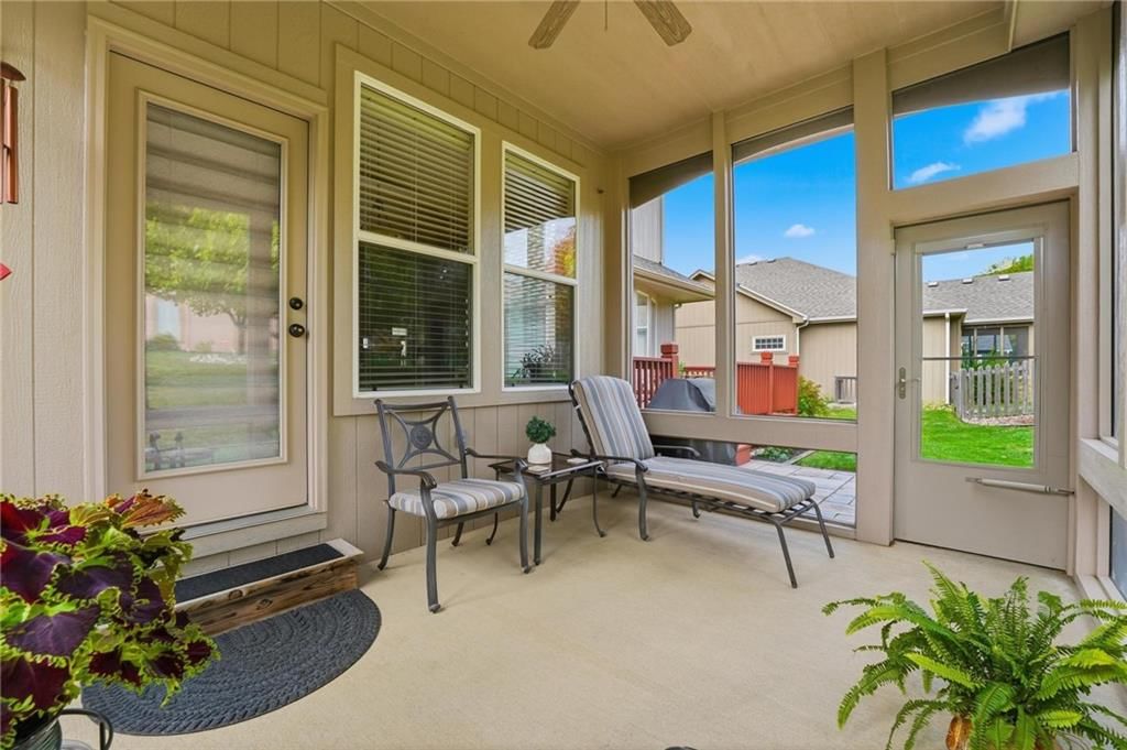 10229 N Avalon Avenue — photo 65