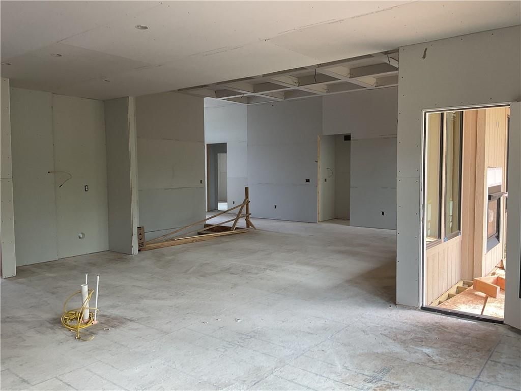 8910 Ginger Street — photo 4