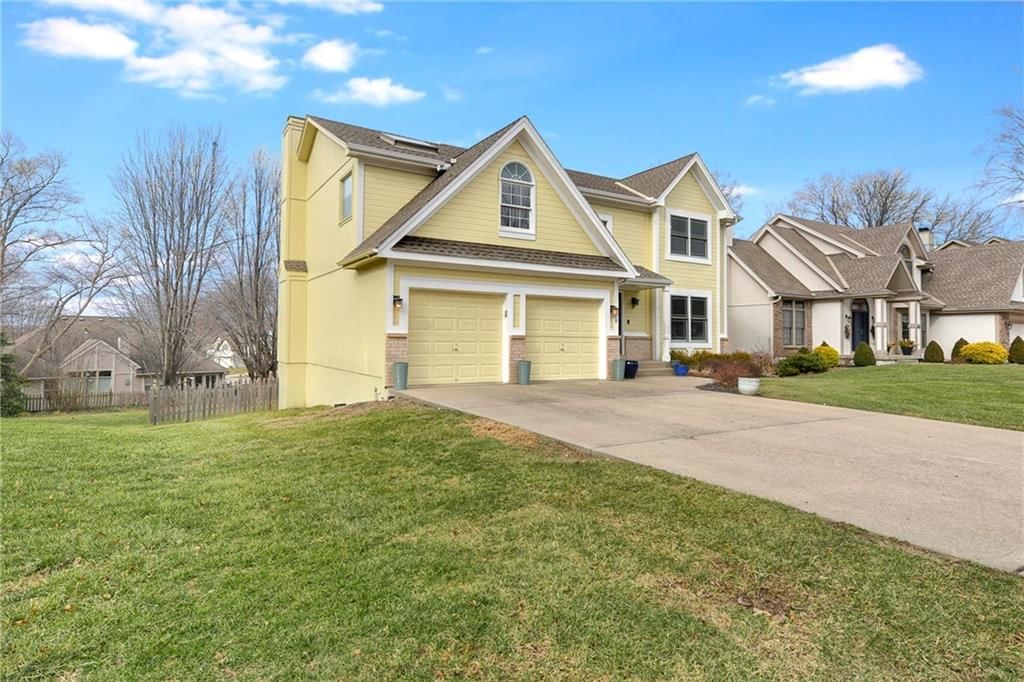 8008 N Chatham Avenue, Kansas City, MO
