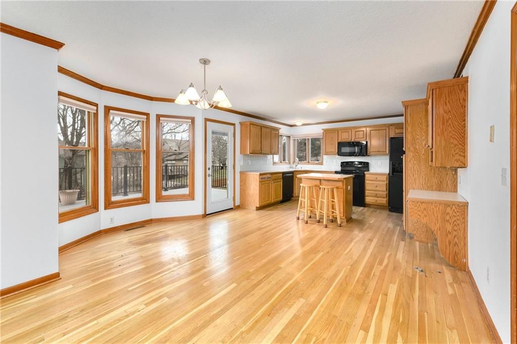8008 N Chatham Avenue — photo 14