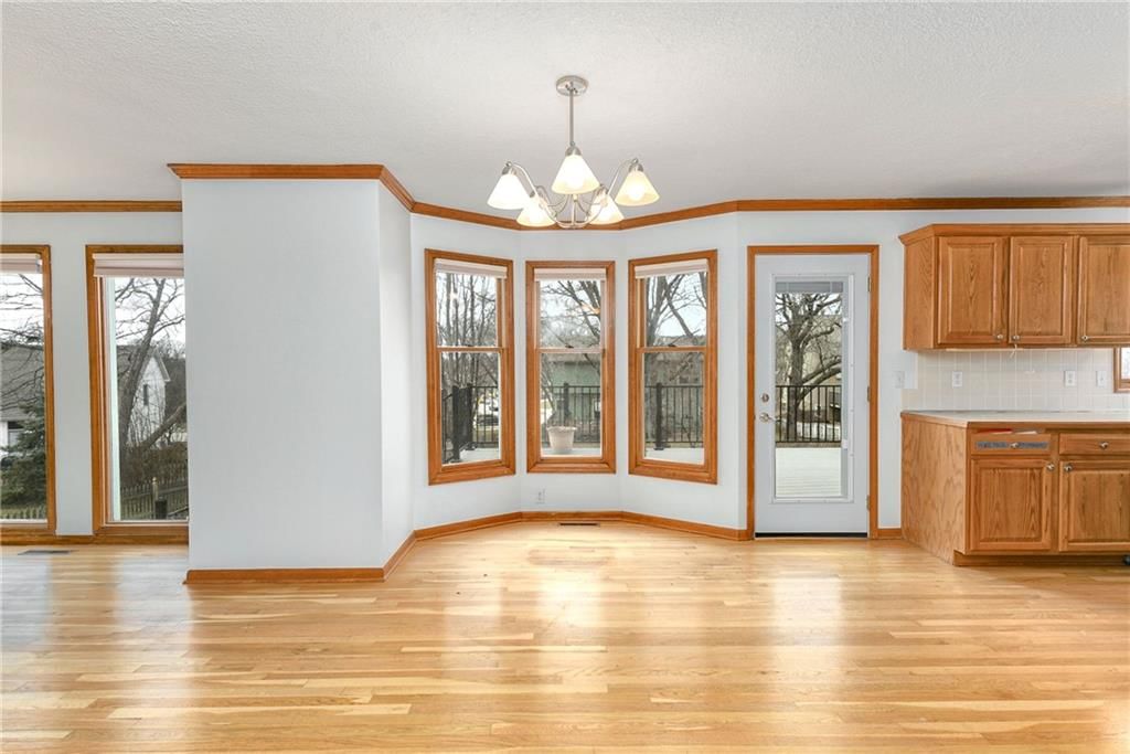 8008 N Chatham Avenue — photo 15
