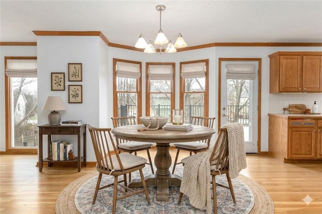 8008 N Chatham Avenue — photo 16