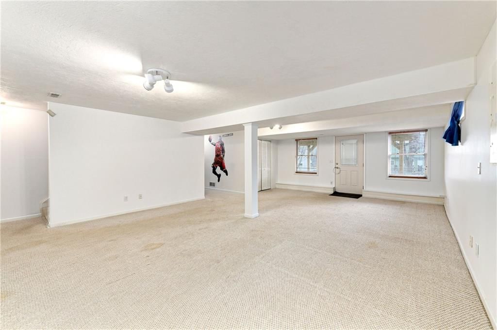 8008 N Chatham Avenue — photo 32