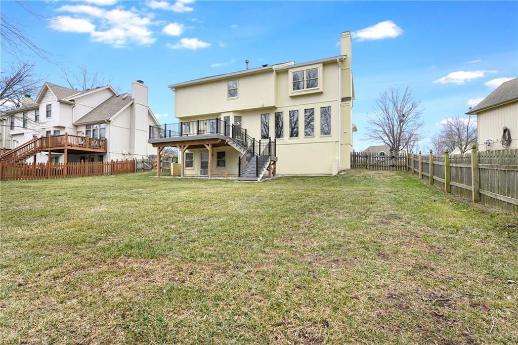 8008 N Chatham Avenue — photo 34