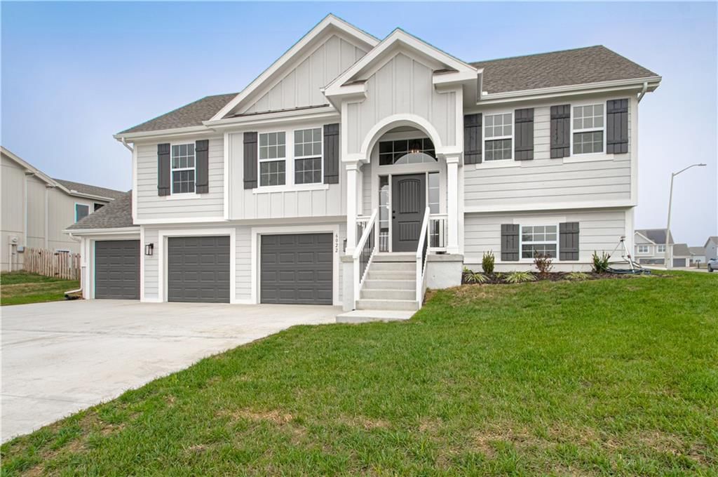 6009 NE 118th Street, Kansas City, MO