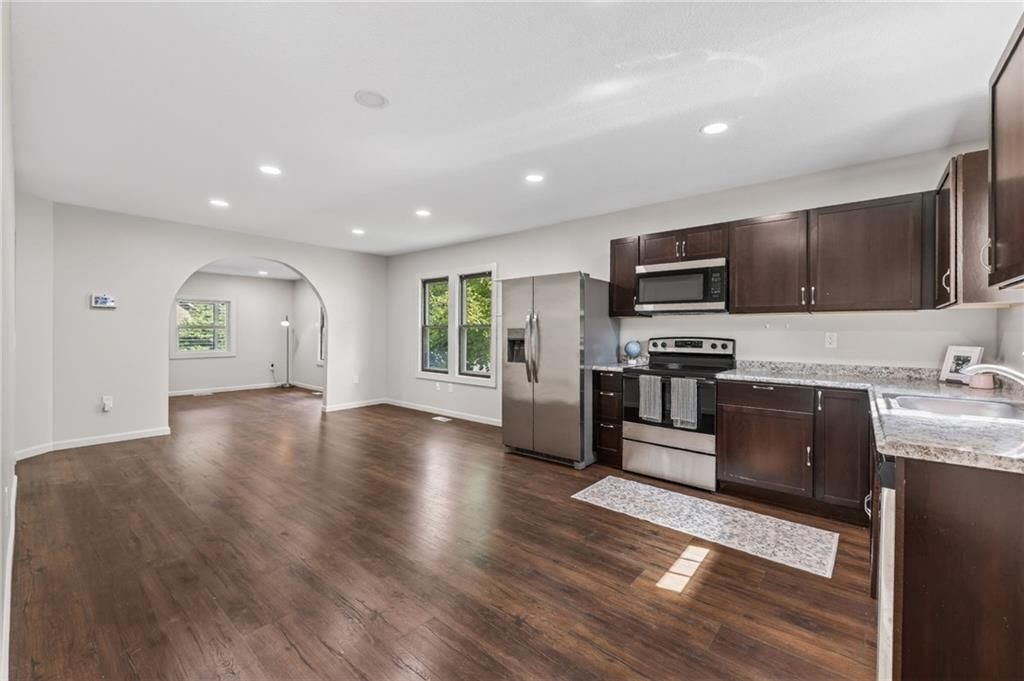 724 N Osage Street — photo 16