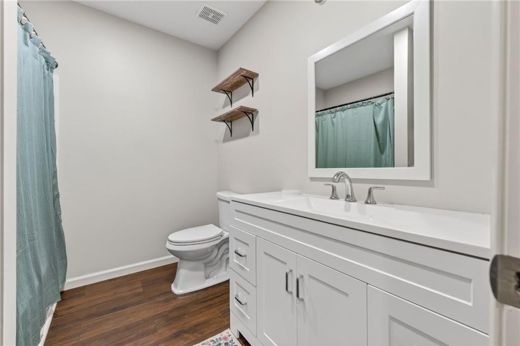 724 N Osage Street — photo 21